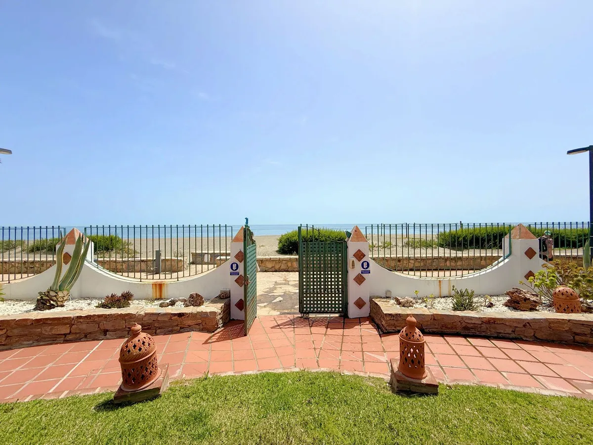 ae8f2e3a-6ca6-485e-87d2-fe80eaaddd66