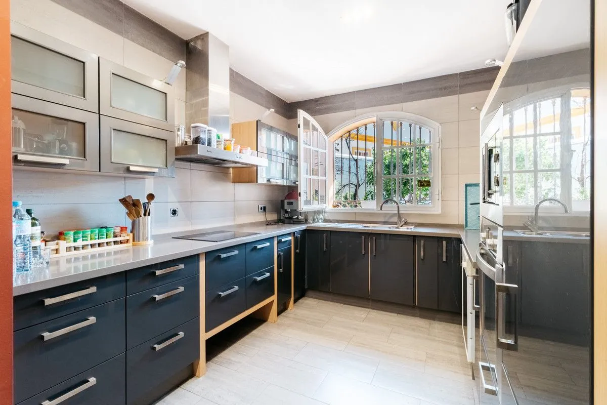 9cecc2ef-f866-46a3-8fdf-659105b2aa9b