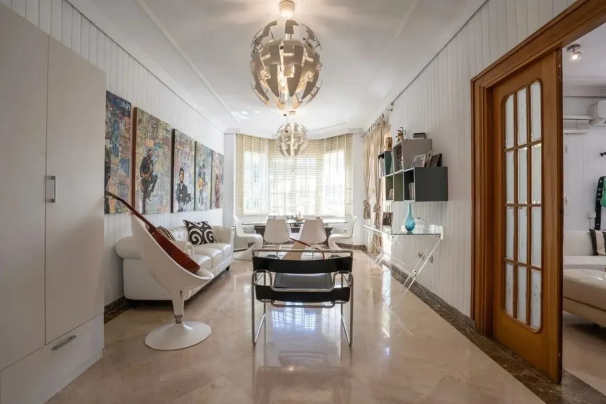 a24ac387-bc75-40e4-b89a-bd81a5473618