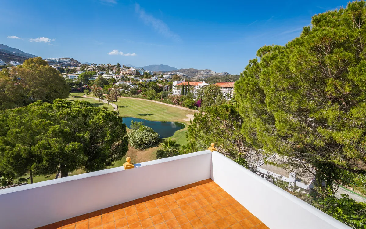 d50dfc8c-c744-4740-b2ef-aa55ea4295e9