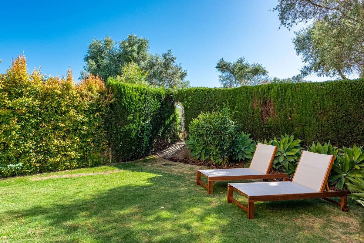 15153637-8182-4b1b-b9f5-8570d5cbd991