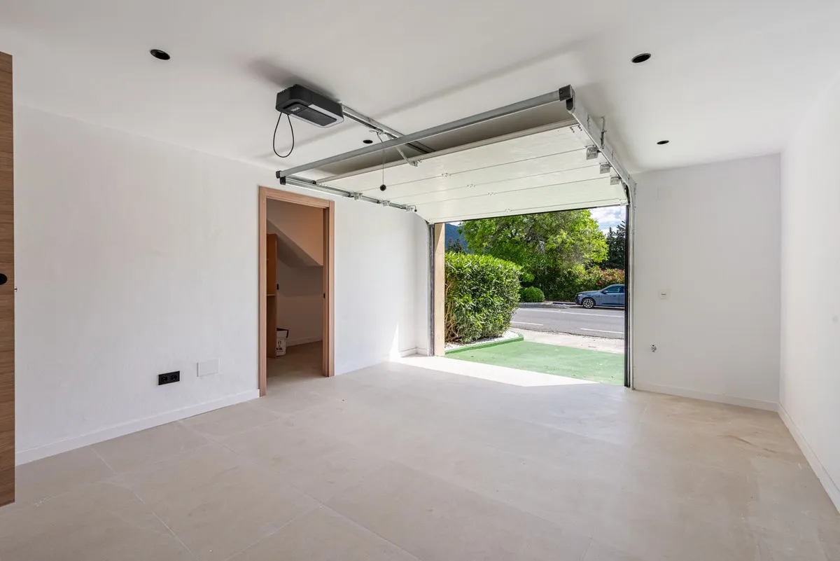 6f0c3c53-5337-4e07-a319-4a5b256b794a