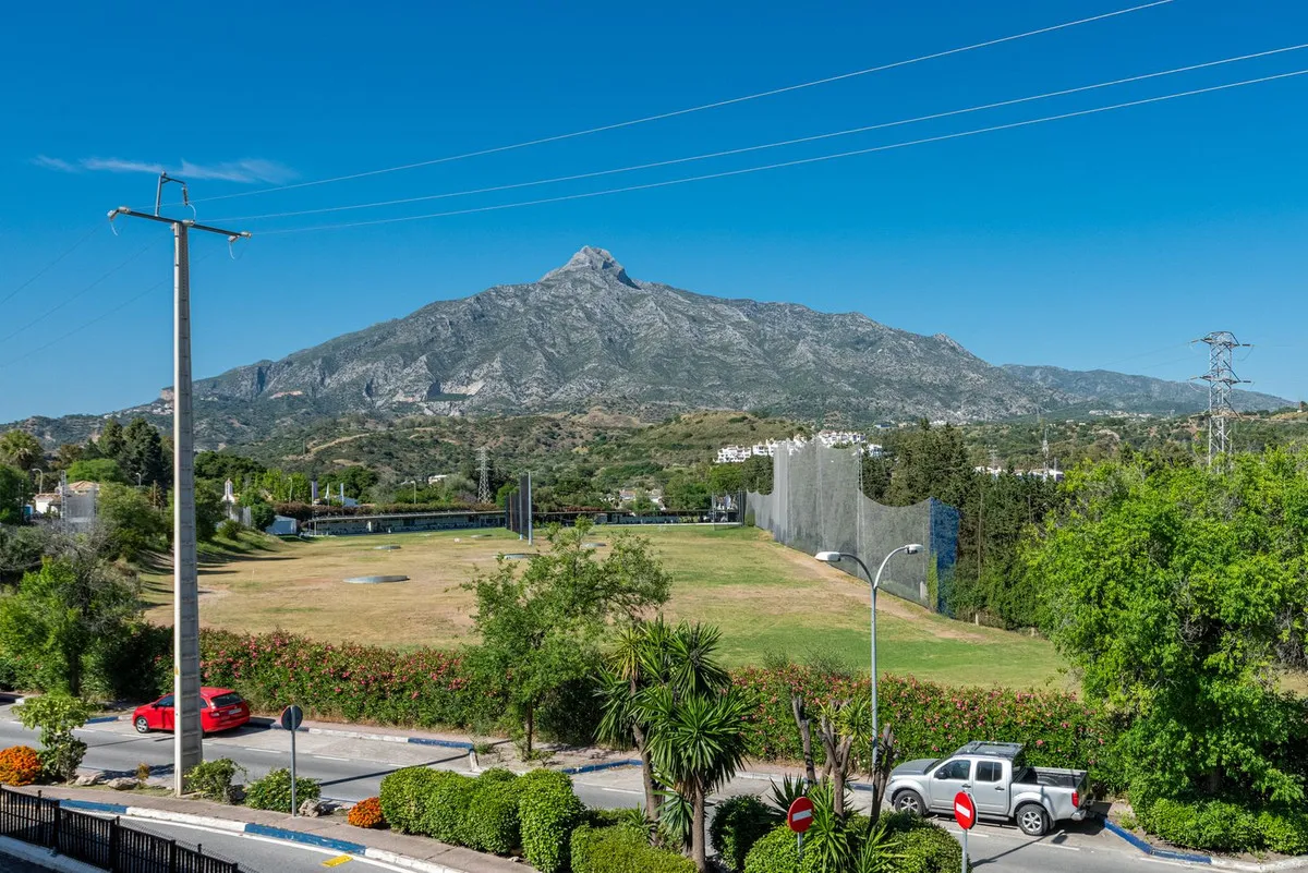 9e3df763-1cdb-4ea5-93f7-2edc5316fb9c