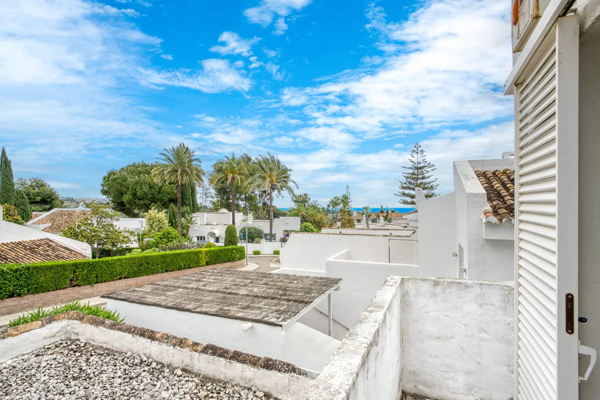 4aee0737-610d-4d21-a810-ffb400b18803