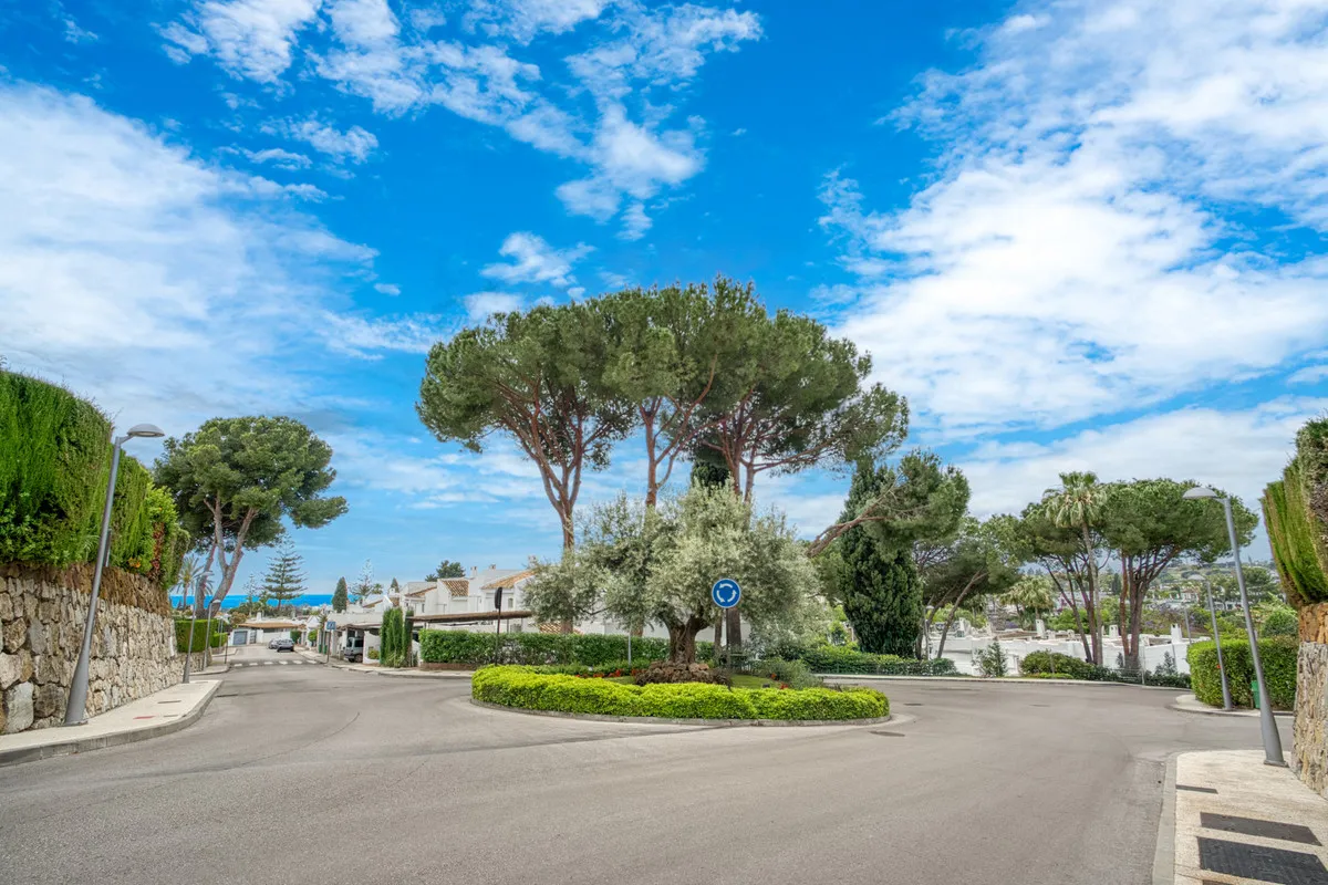 7707edc6-70e0-4723-9ded-bac5a6342f81