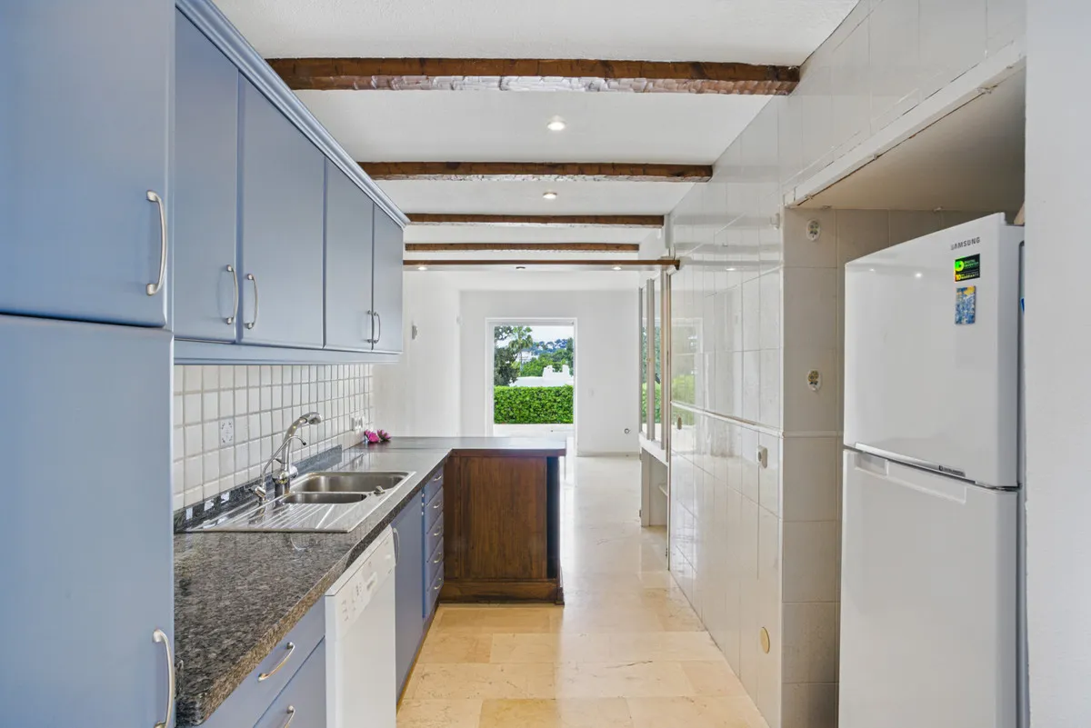 7e7b3a39-ad56-4577-a852-ca1a5453d793