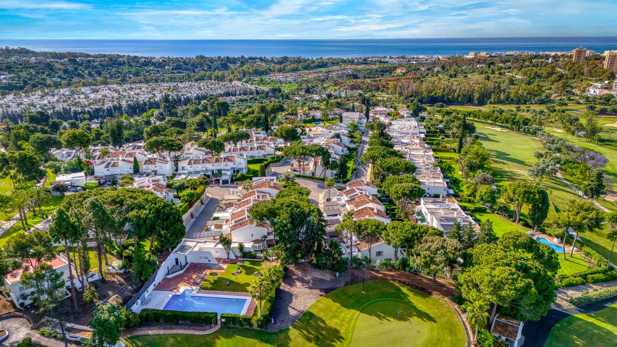 974fef7e-0607-4d99-b74e-be5546e2f7f6