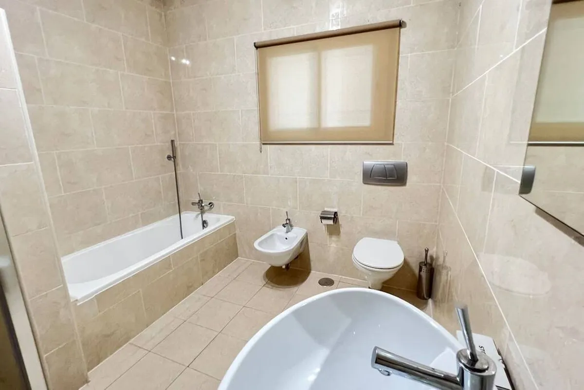 6dcedf77-cbef-4838-a712-a617a46e4d63