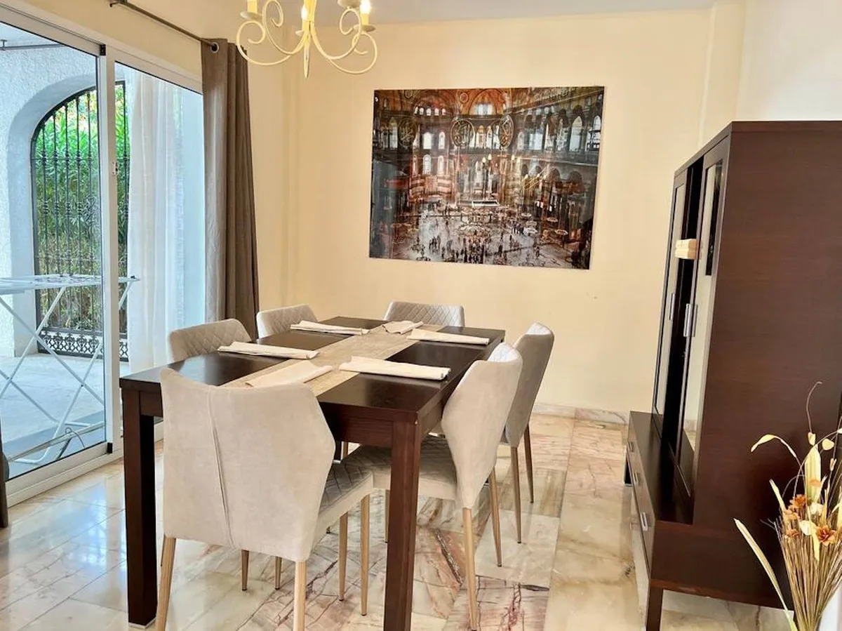 c0c65d34-2cc4-400f-91d4-ad3eb1b1780e