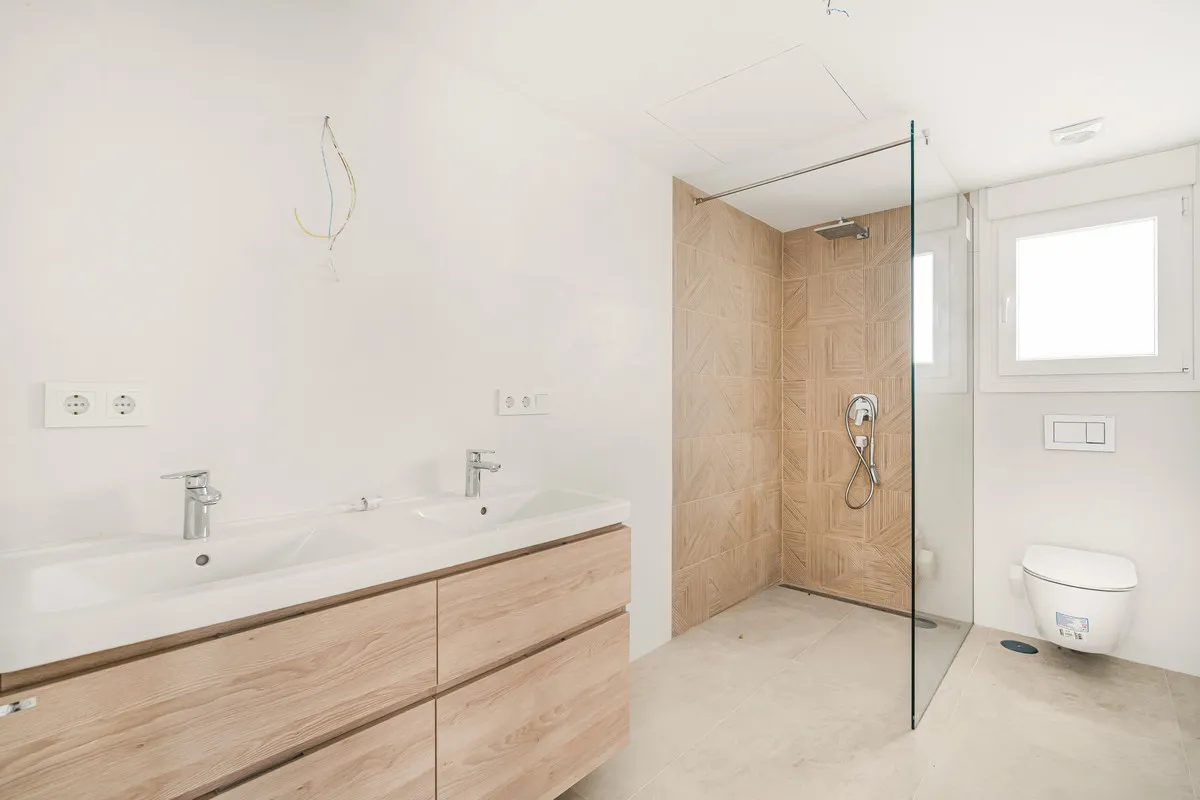 fa88e56e-02d9-40fd-876b-7b3916f9b938