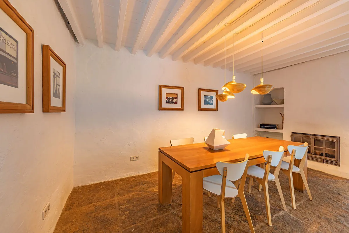 0d7c43c8-d58f-41c5-b827-b8efe3c4b8a3