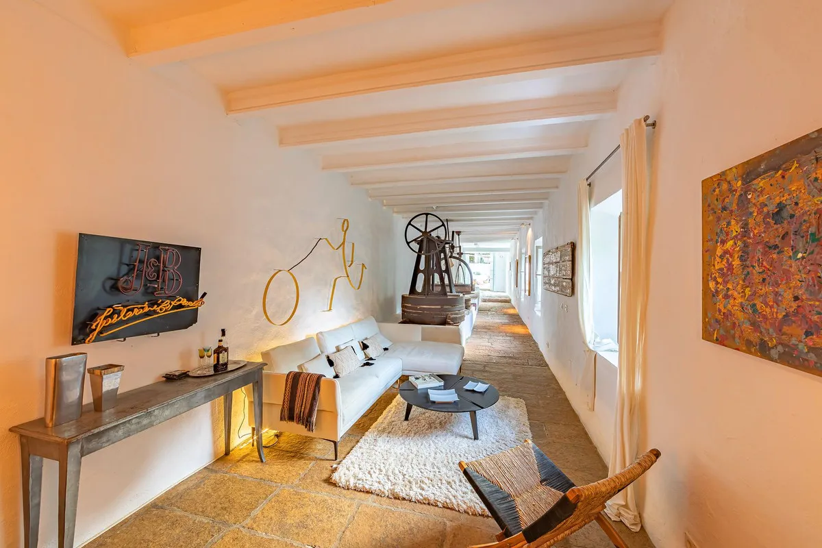 142fe08a-6ec7-4517-b2ad-0f23d6fb38fa