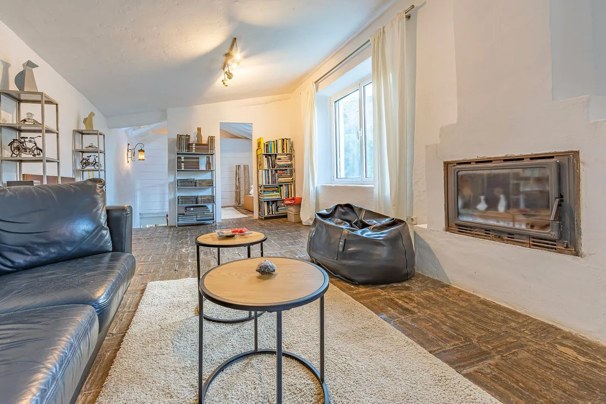 694587d5-0a12-4191-b7a7-9077daf0d094