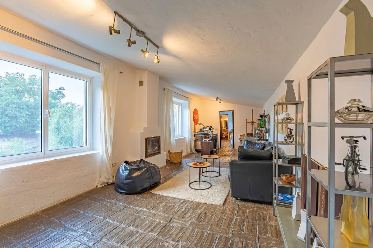 6e2148eb-fdc6-448a-a2be-9b5daefc00ba