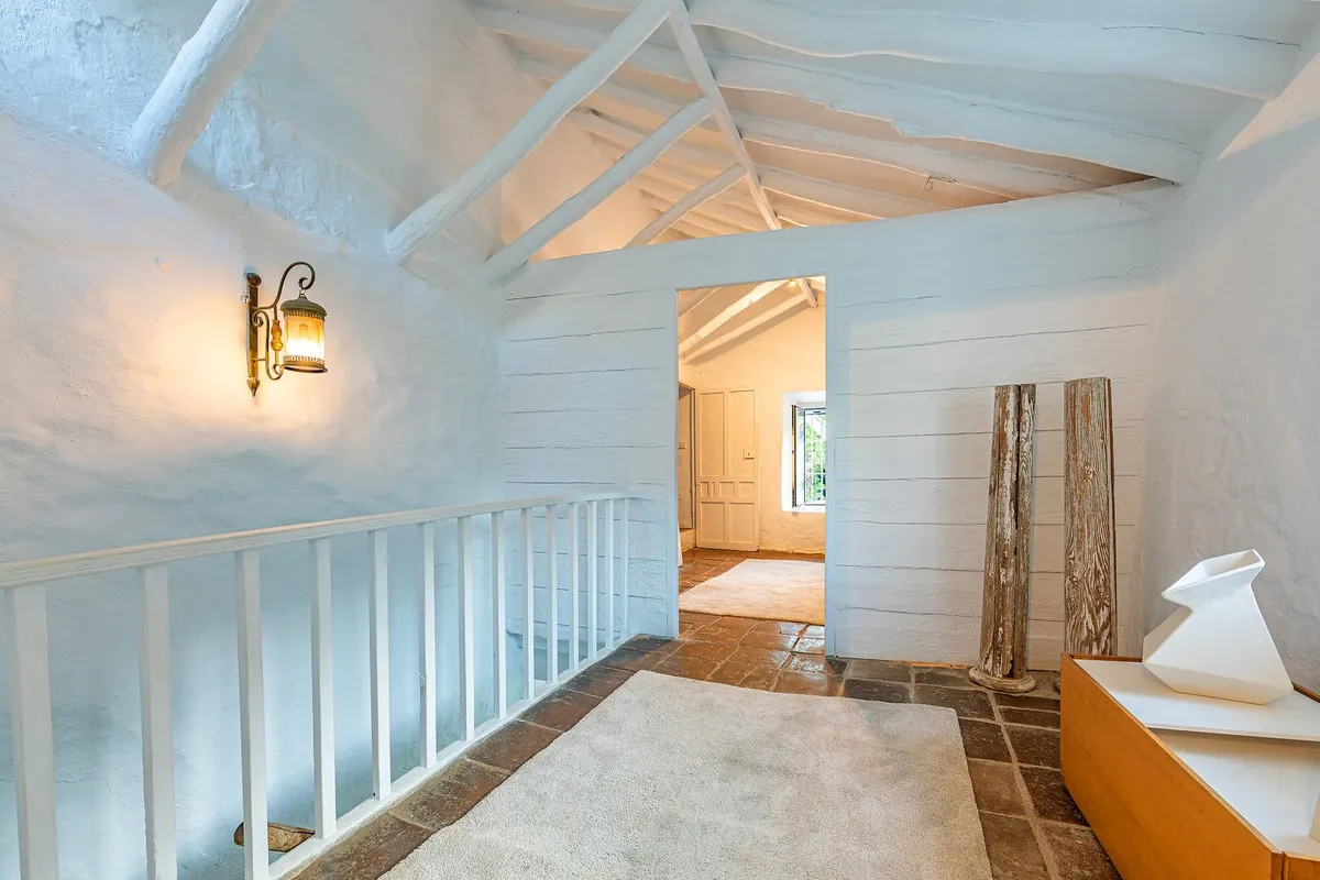 85f65185-de3b-442c-a7db-433590b330ee