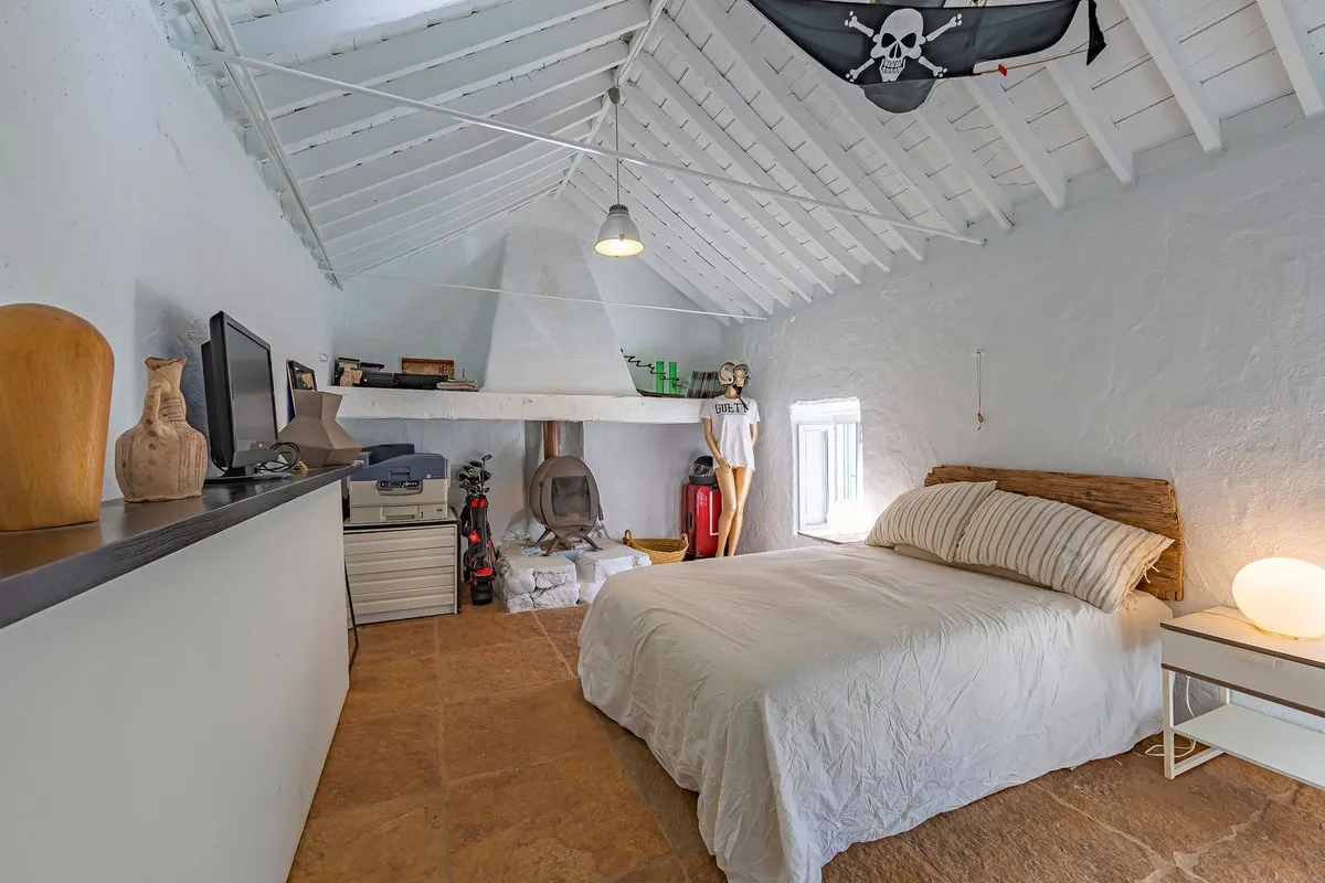 8e1d2016-de05-48bc-b289-b7cd264a51a9