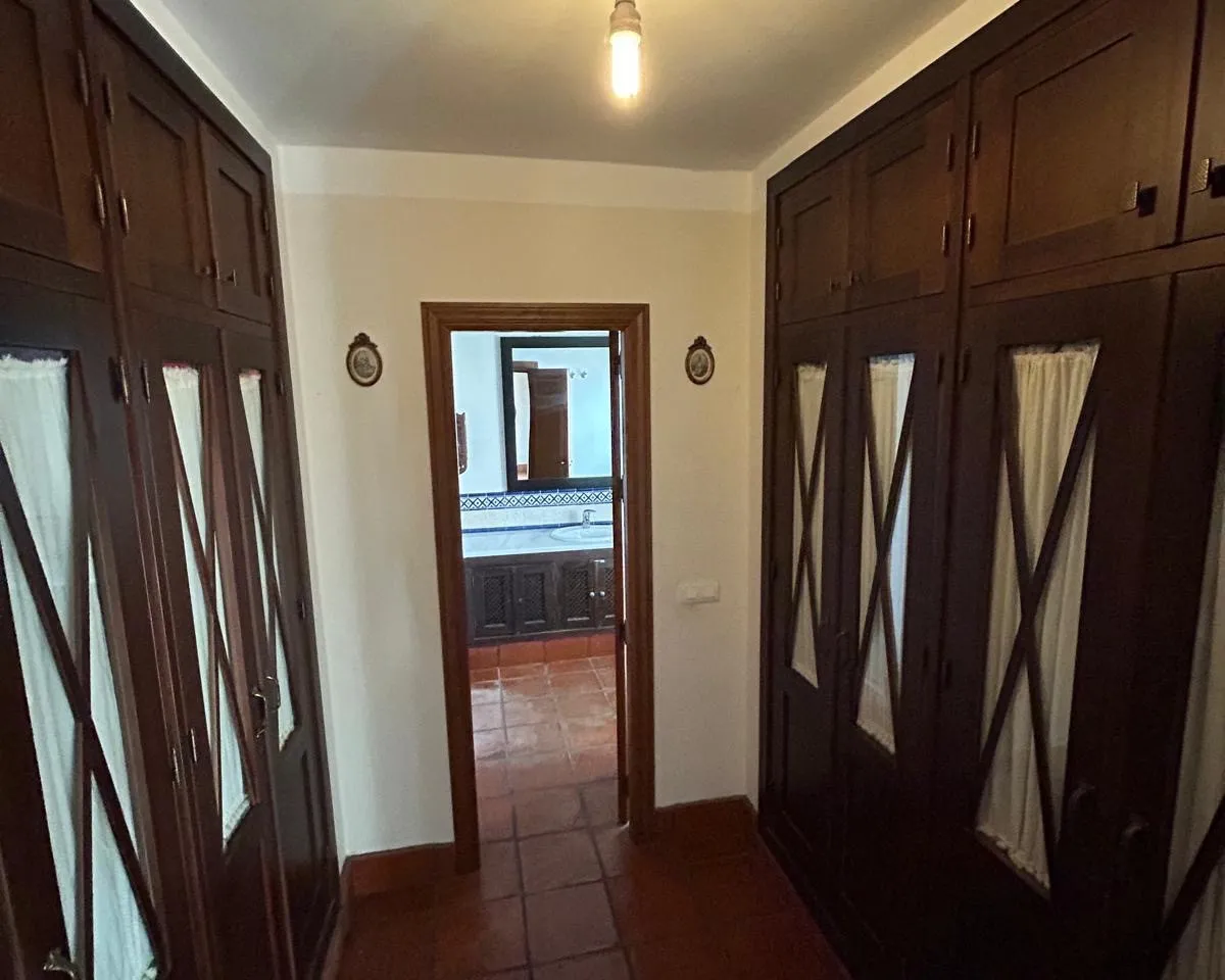 6fb2f643-3979-46df-b452-ce6b5674b6c5