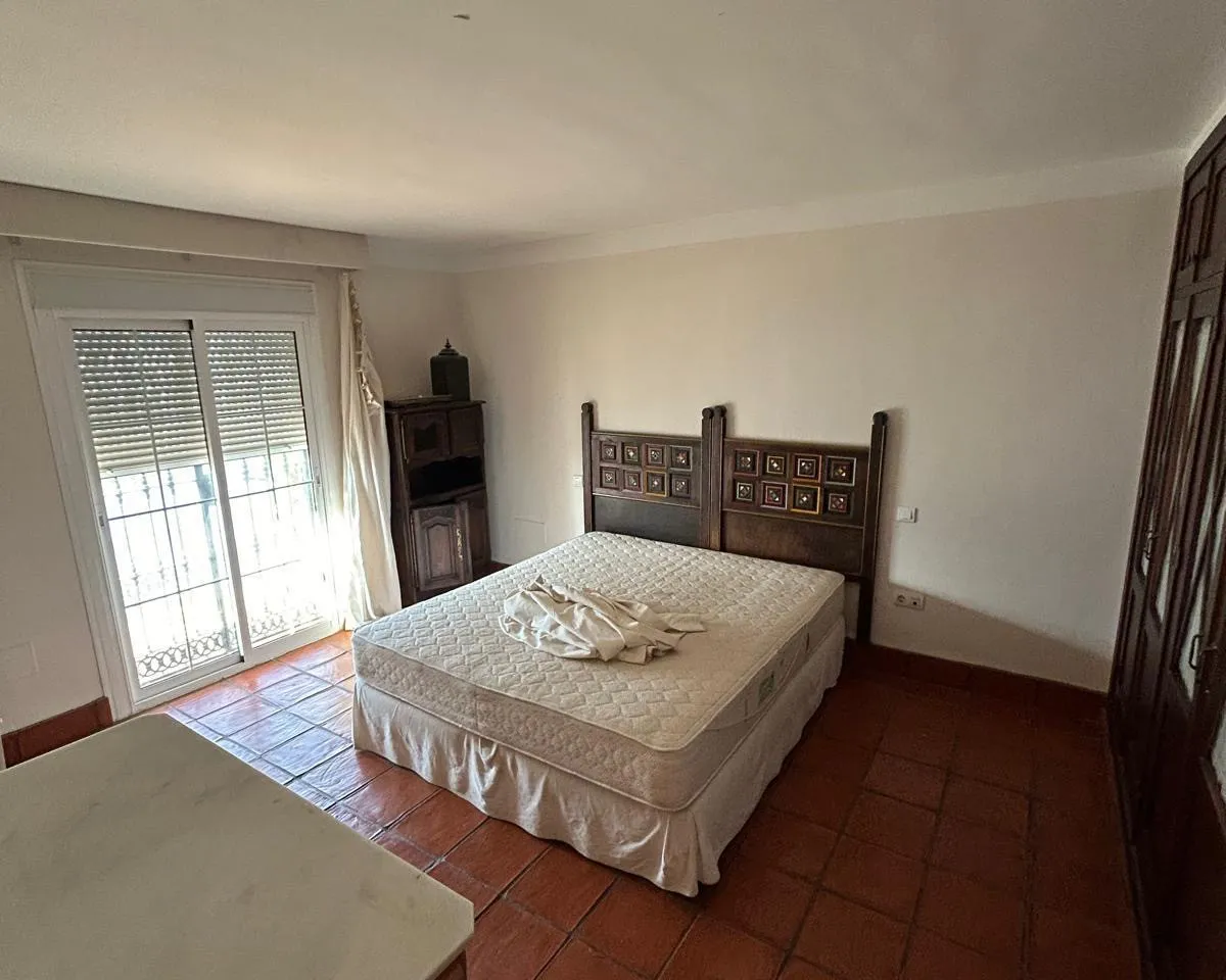 77f1d1e5-3719-43b6-a5e1-f35dc1aa2081