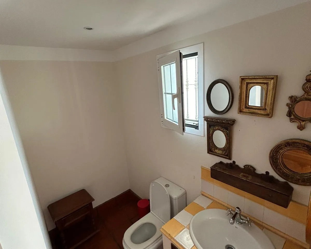 a9ddb57b-f8ae-4ce2-8d78-3c4e480e1d9d