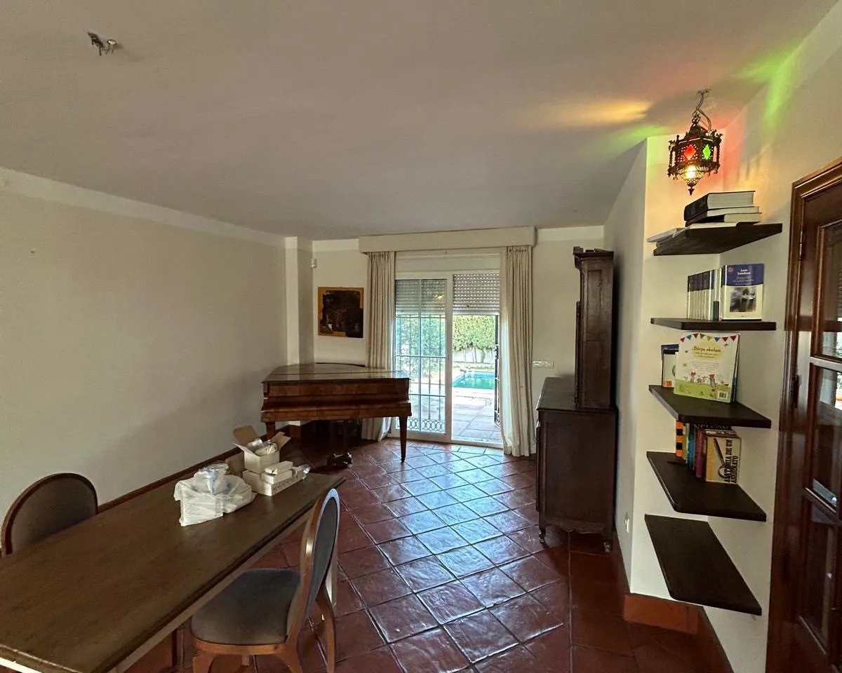 aa469b02-08af-46d4-bb18-ae8accb5aea1