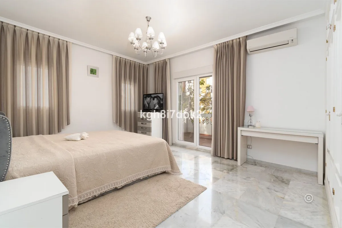 0c2c3a51-b270-4eff-af9e-0513ffe20dae