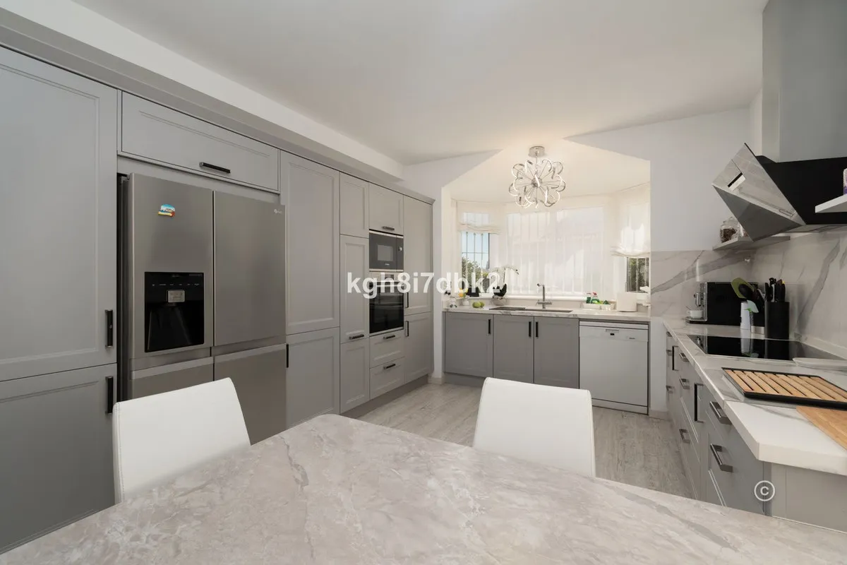 35b8aeec-8344-41d5-9de5-377ce2feea60