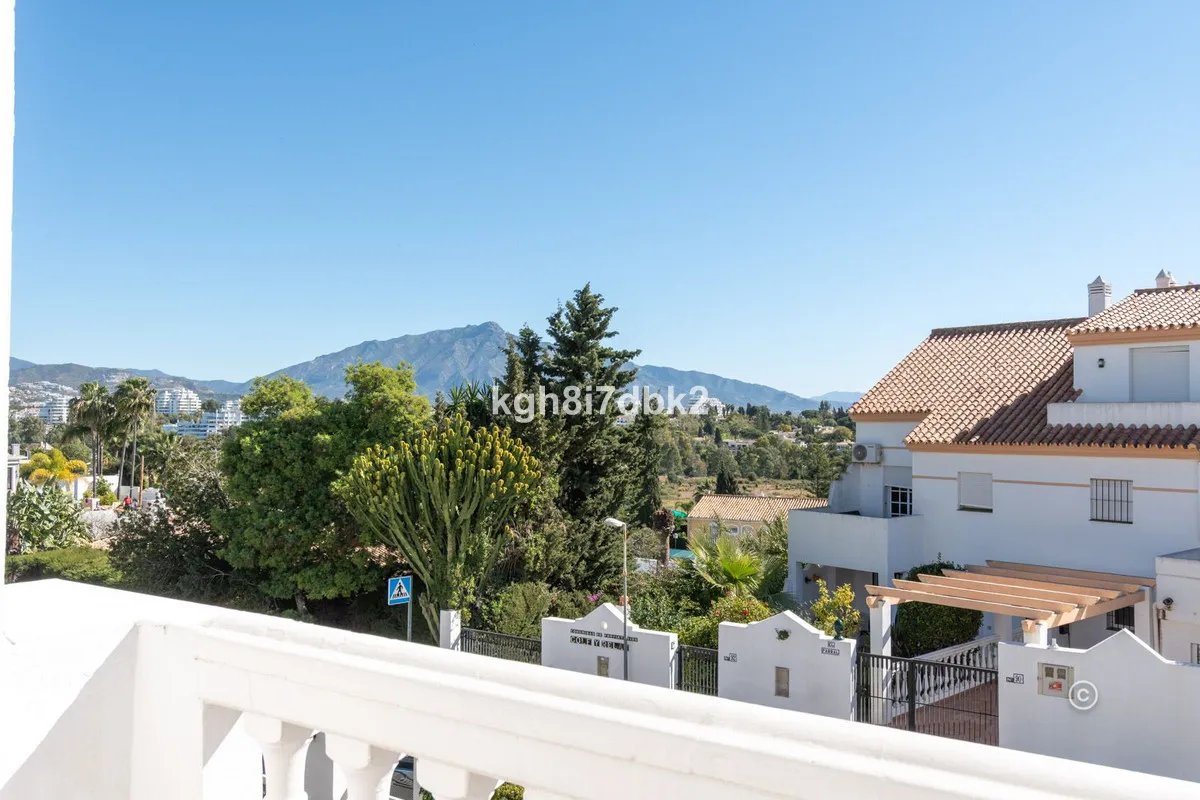 3e5b8a5c-37f4-4372-b0d1-8a9de7285ce6