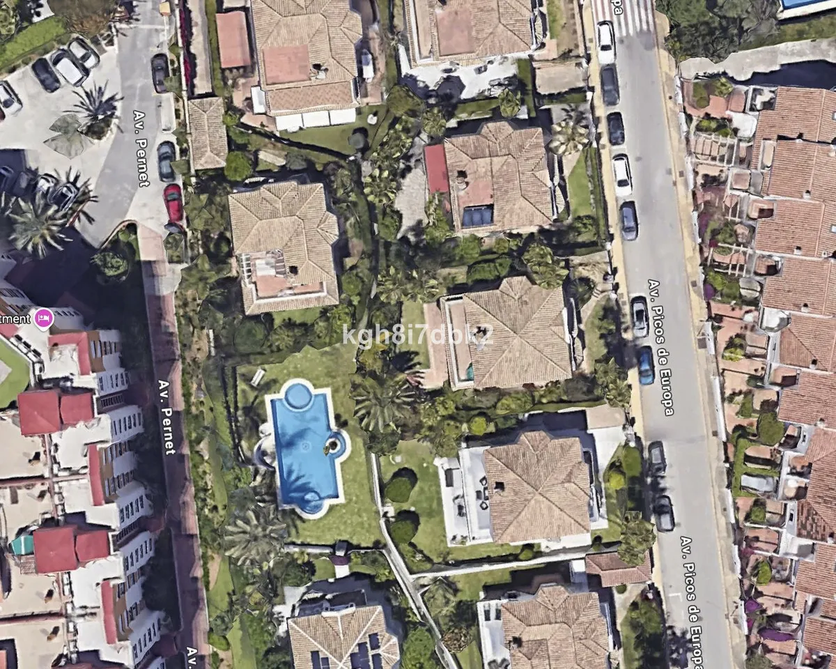 661209f4-b730-4088-9dcf-e15256c3d13b