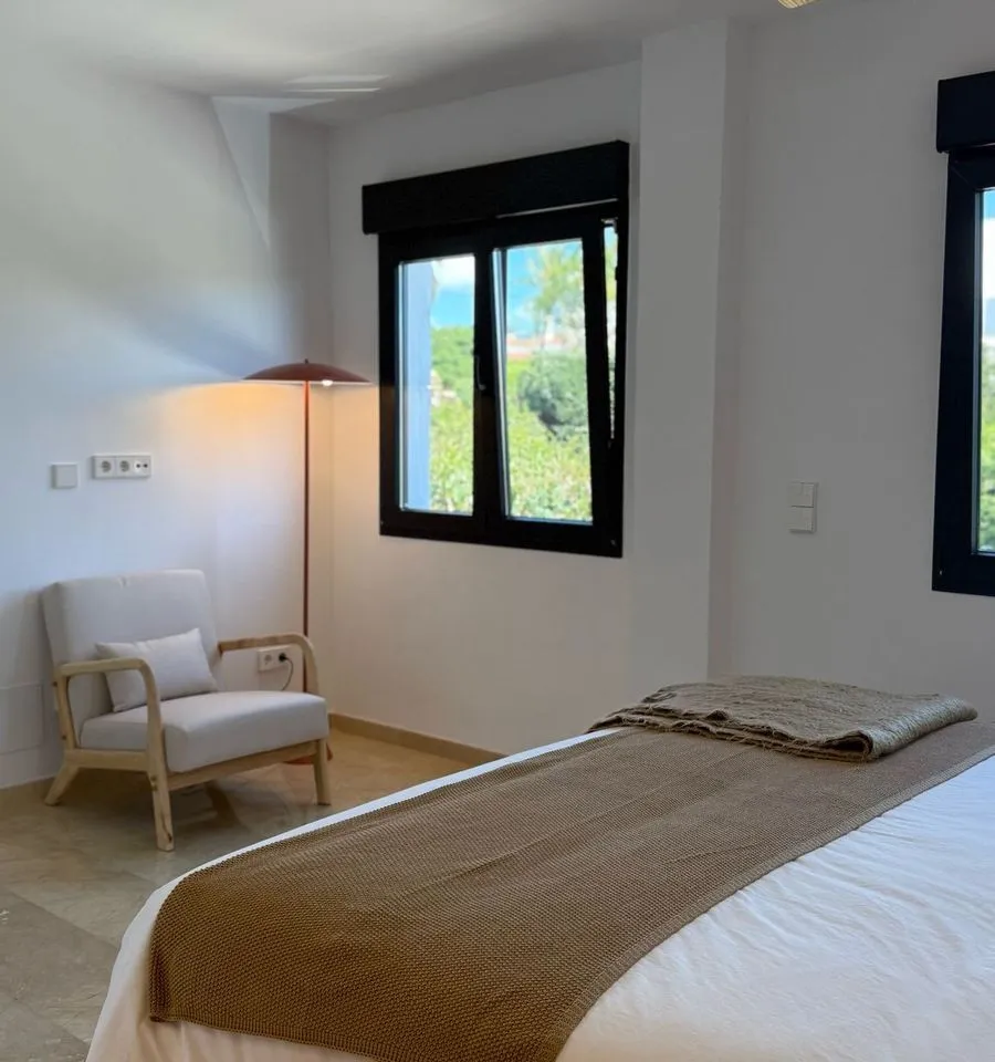 044469e2-335d-4349-931b-cf657178e8ab