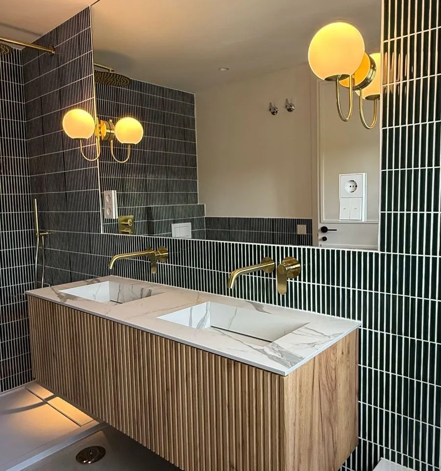 ce25df31-0884-48b8-8cee-43f71e2b7c1e