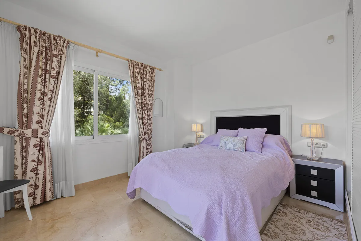 2db94398-9e59-4a2a-beb1-641ba91daacf