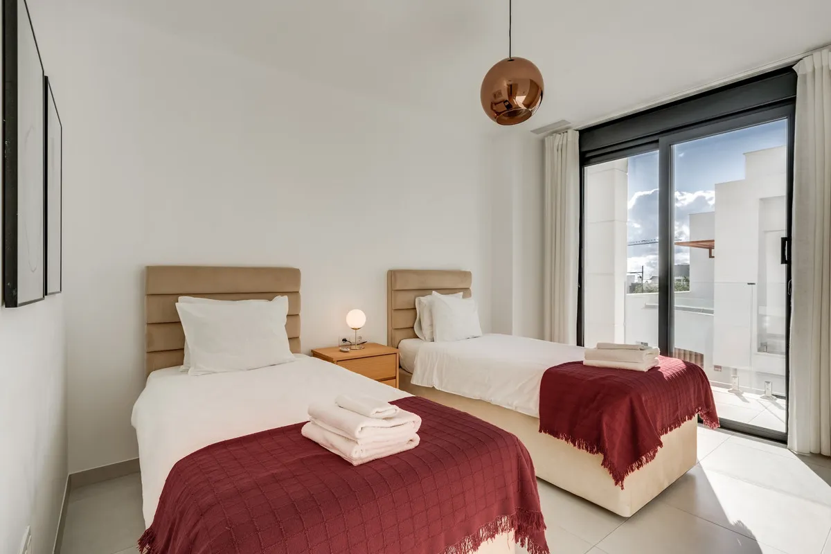 b6150b65-ed83-4b62-845e-bb56cfa45b79