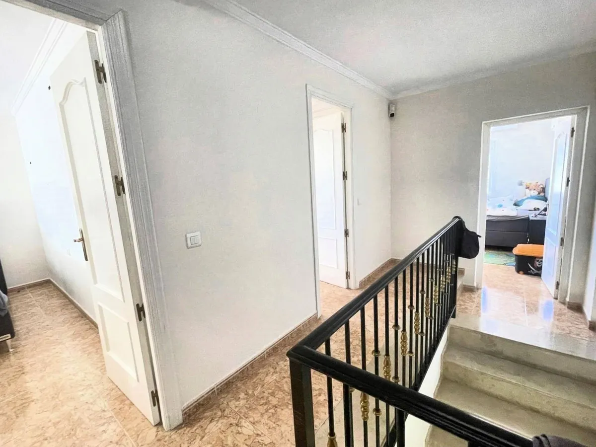 663aca36-8ea0-4f40-865e-90badc407a09