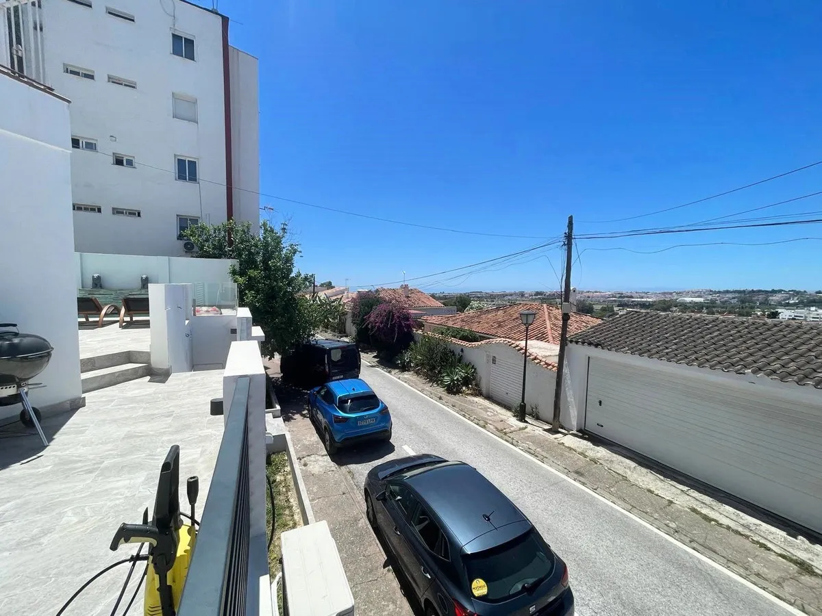 ab4199c7-ce3c-4dc6-909b-f89eee902a6e