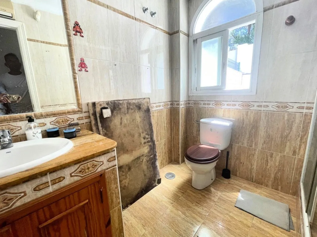 de7033b3-7e39-4aaa-896c-cba3b4911c31