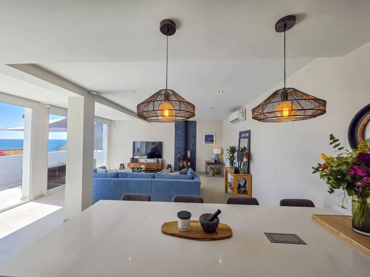 8468ca06-a8e1-42eb-98d7-fd3d6677229b