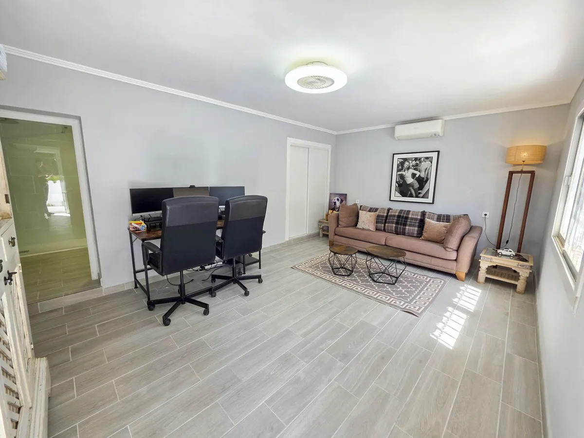 94f1719f-a3ba-45a2-9a3f-22d04fbeb049