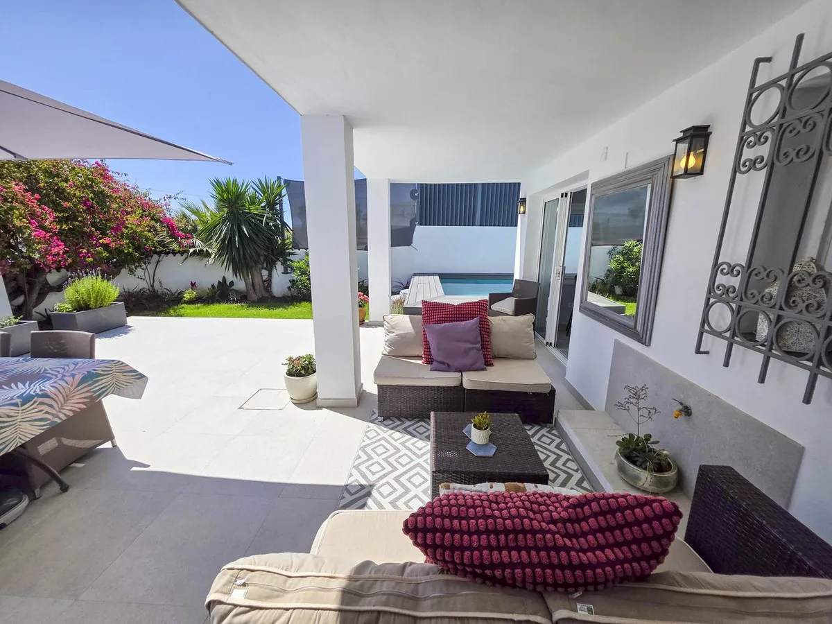 a254fa39-1b45-4351-9862-c11812c7e30a