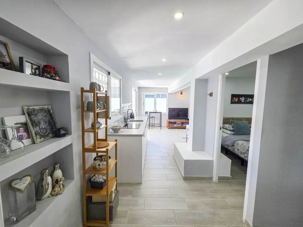 a55efb93-1e27-427f-b5a5-25a78a471b3b