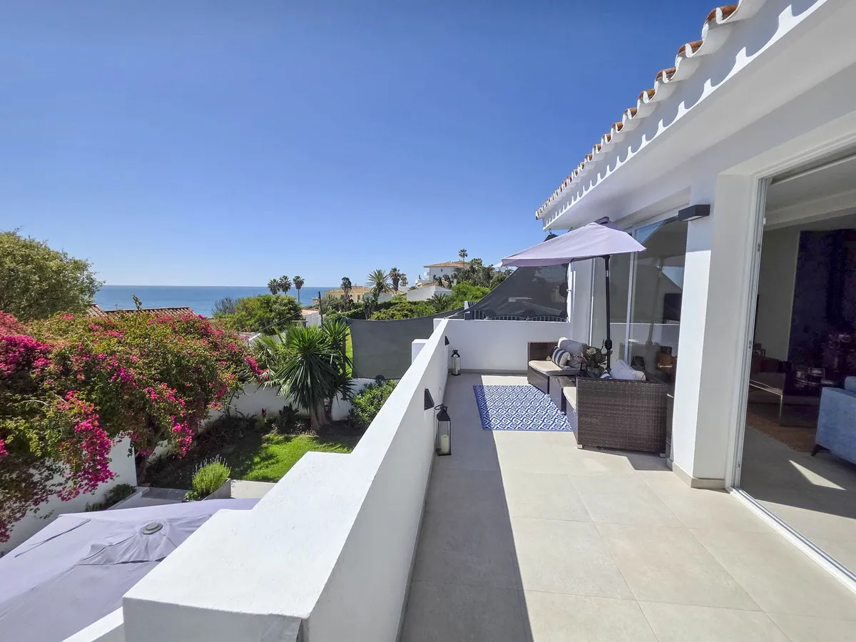 c2564f96-ad90-4d4d-a1b6-fe828ef2581b