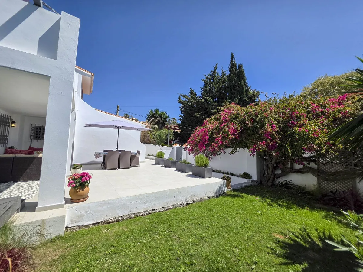 c8960512-d333-4c4c-89ad-6680ae33ced3