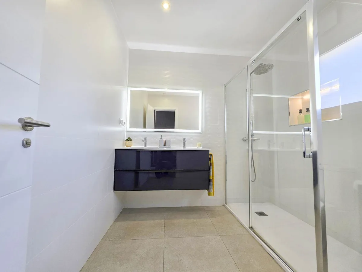 d2e225c9-dc35-4db8-8886-498f61560ad7