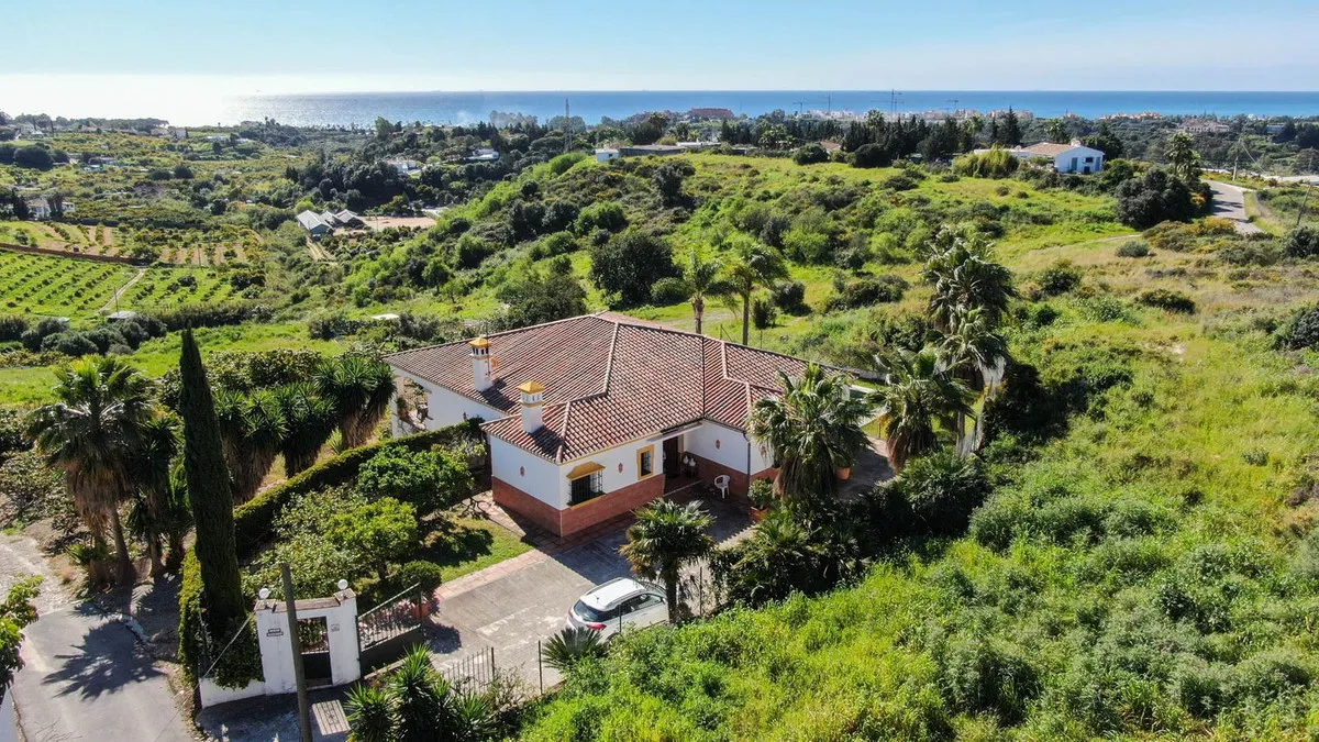 229f6e4d-f024-4a5d-97cb-6d3779629f87