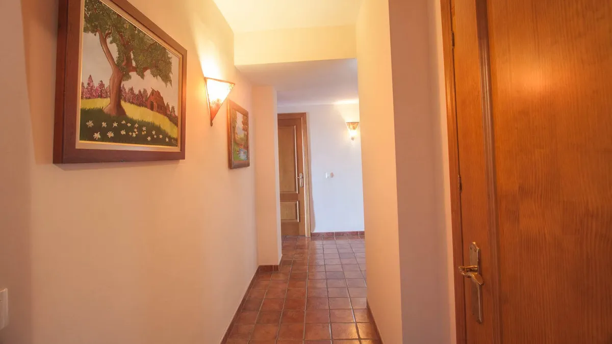 4f7ffd8b-7639-4272-b244-95a29f463395