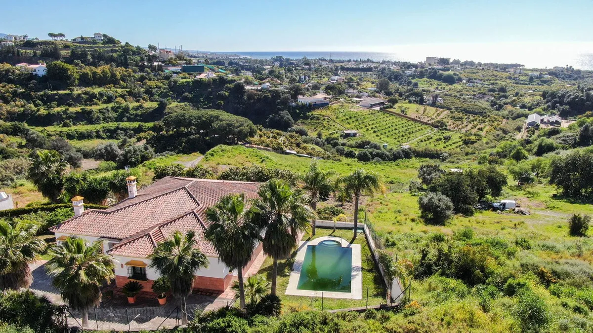 93c53521-63a4-4373-bfd3-7d4f6d529414