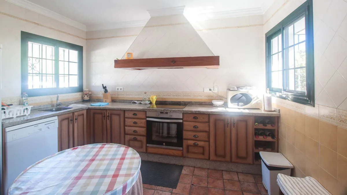 a32aa610-033c-4a9b-afe1-694f6f8ffc52