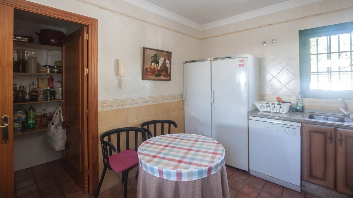 e1737c6e-64bc-4ea4-aa8d-644f3892490f