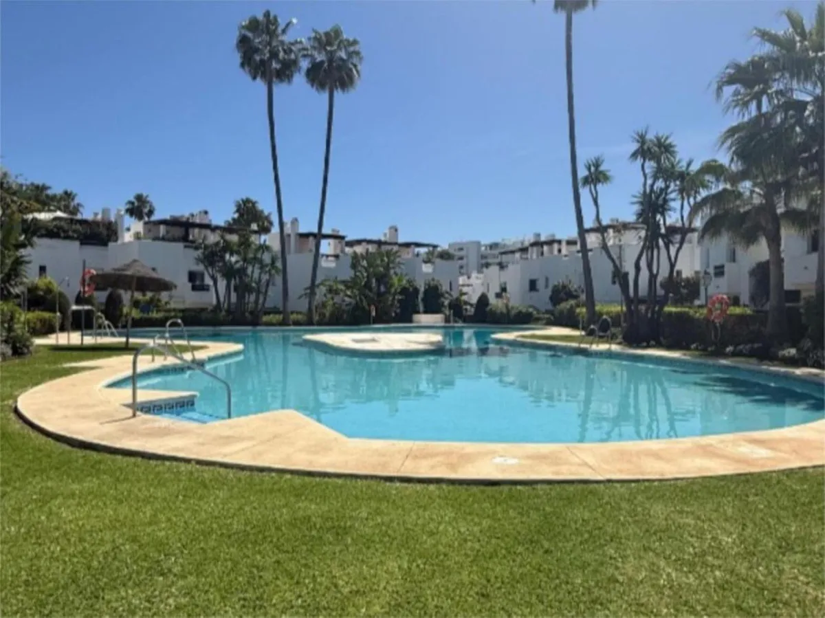 11fe7e17-be1e-4e3f-81e9-08e28b770cea