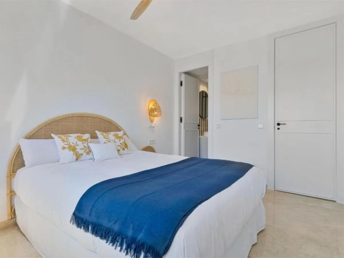 256bc2ab-7c38-427e-a6ca-dd217126f03c