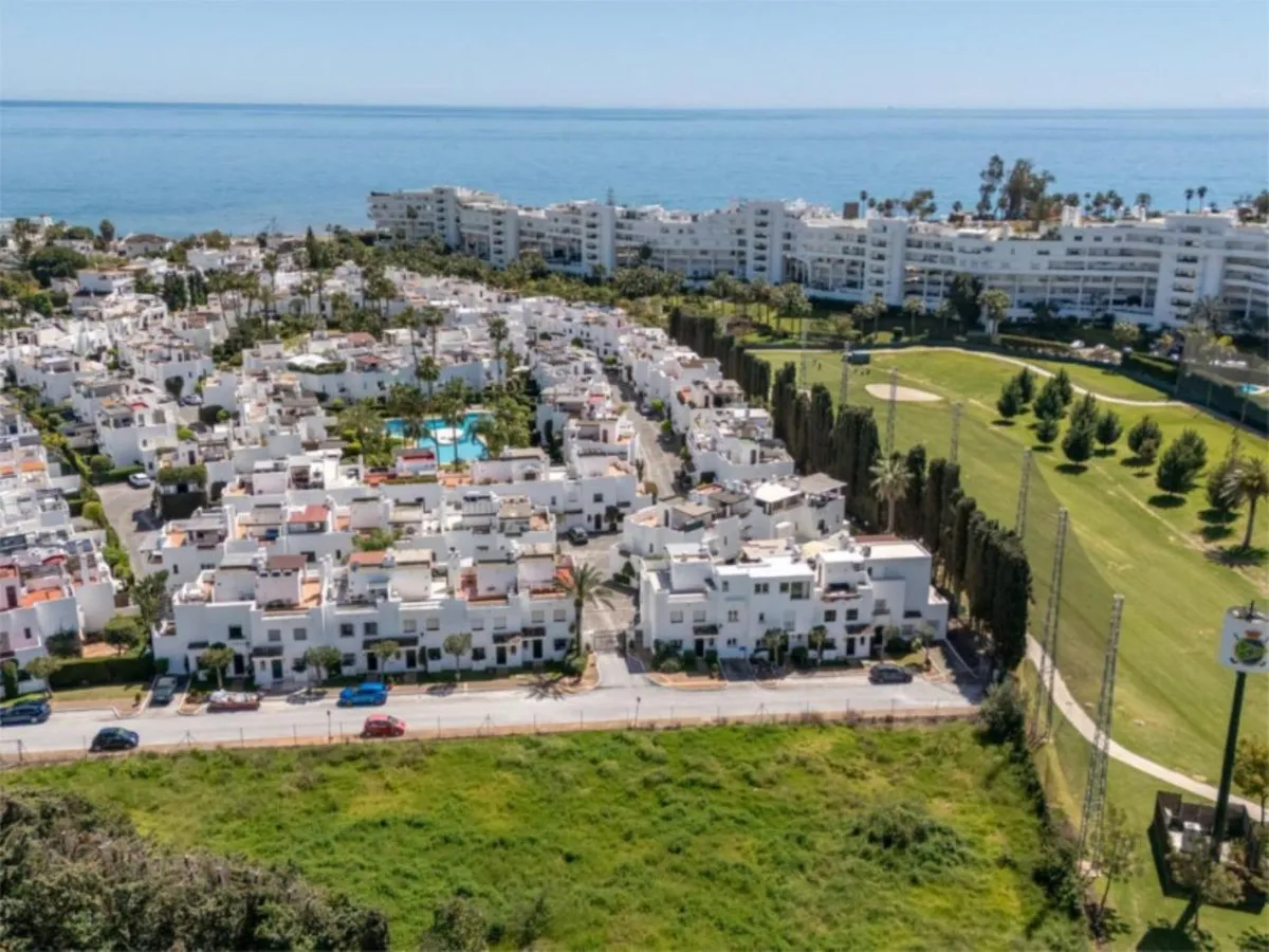 af670a46-256e-4fea-9f44-f3994247dd15